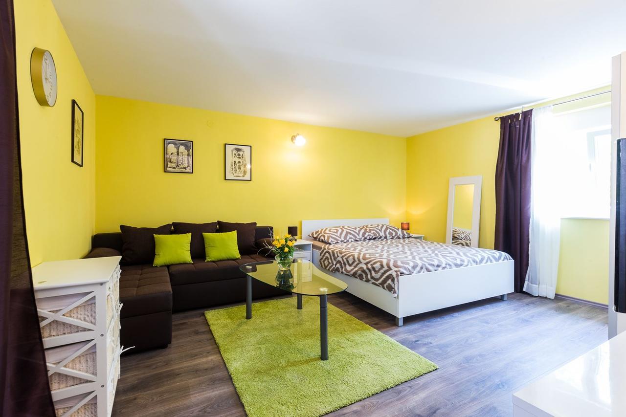 Kruljac 2br Holiday House Apartment *